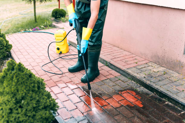 Why Choose Our Certified Pressure Washing Experts for Your Project Needs in Dickinson, ND?